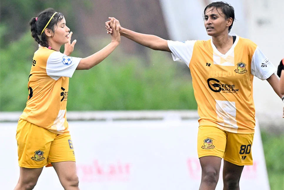 ভুটানের লিগে ইতিহাস গড়ল সাবিনা ও মনিকা
