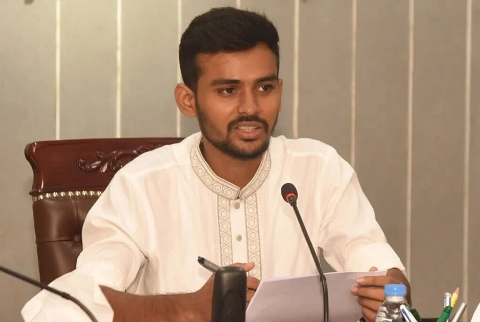 শপথ নয়, দায়িত্বশীল আচরণই এখন জরুরি: আসিফ মাহমুদ