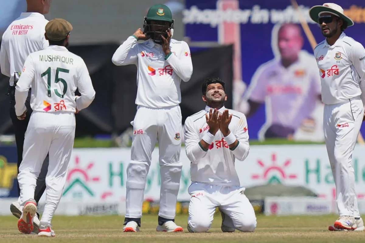 গল টেস্টের চতুর্থ দিনে বাংলাদেশের দাপ্যতা, লিড ছাড়াল ১৮০ রান