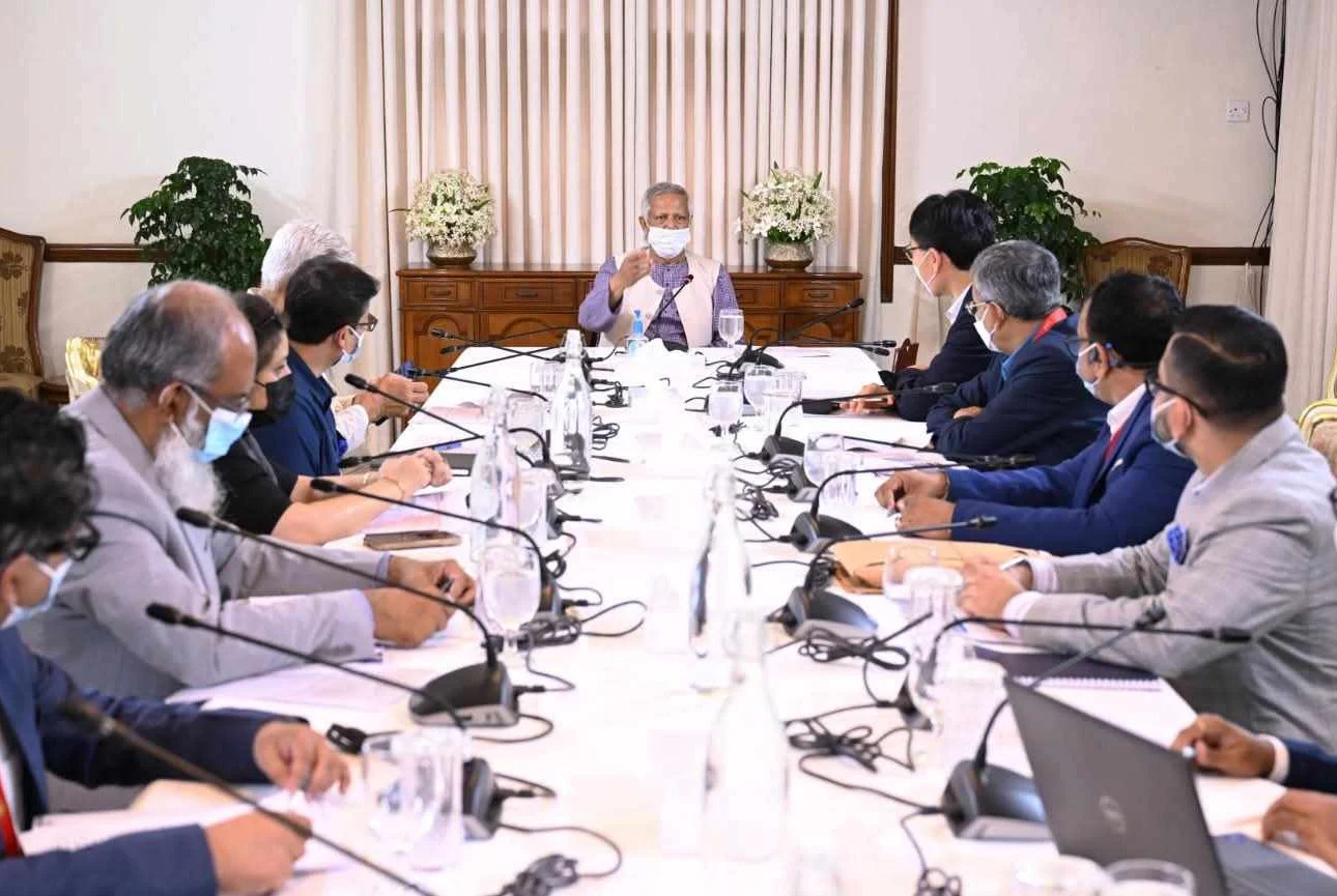 পরিবেশ ধ্বংস করে নয়, টেকসই উন্নয়নই চাই: প্রধান উপদেষ্টার স্পষ্ট বার্তা