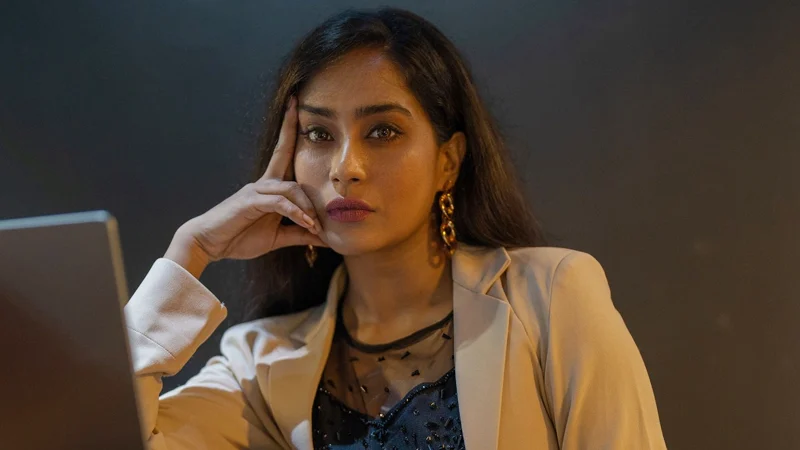 নিজ থেকে অনুদান কমিটি ছাড়লেন মম, জানালেন কারণ