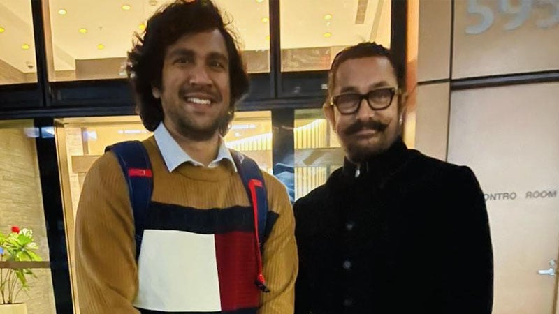 মেলবোর্নে দিব্যর সঙ্গে হঠাৎ দেখা, পিঠ চাপড়ে শুভেচ্ছা জানালেন আমির খান