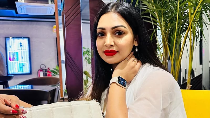 অনুমতি ছাড়াই বিজ্ঞাপনে ছবি ব্যবহার, ক্ষোভ প্রকাশ করলেন অভিনেত্রী প্রভা