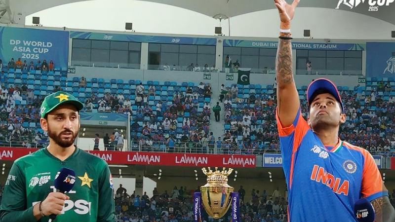 এশিয়া কাপ ফাইনালে পাকিস্তানের বিপক্ষে টস জিতে বোলিংয়ে ভারত, দলে নেই হার্ডিক