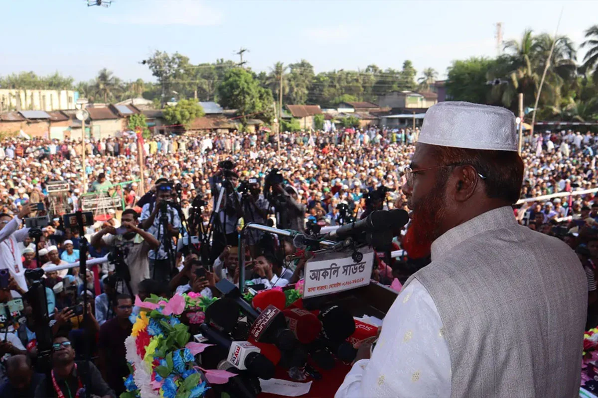 “জন্ম নিয়েই বাপের সঙ্গে পাল্লা দিও না”—নতুন ছাত্র সংগঠনকে সতর্ক করলেন গোলাম পরওয়ার