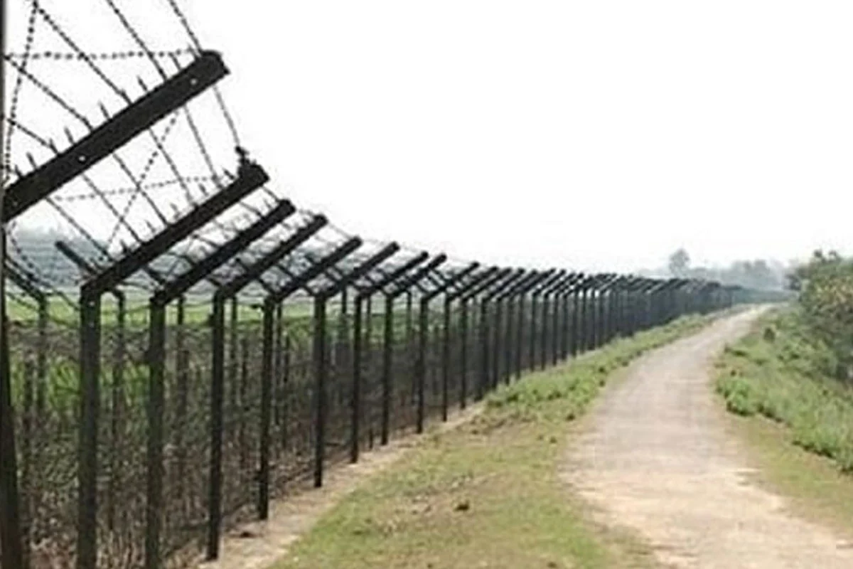 লালমনিরহাট সীমান্তে বিএসএফের ছররা গুলি, আহত তিন বাংলাদেশি – আতঙ্কে সীমান্তবাসী