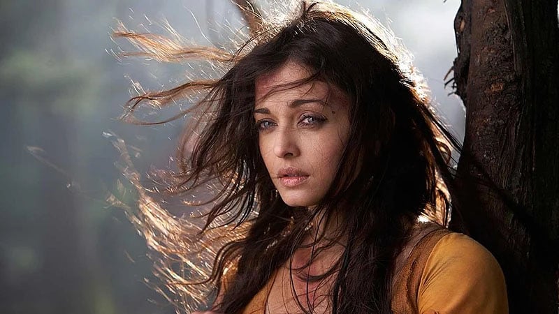 মণিরত্নমের চোখে ঐশ্বরিয়া রায়: সৌন্দর্যের নয়, গভীরতার প্রতীক