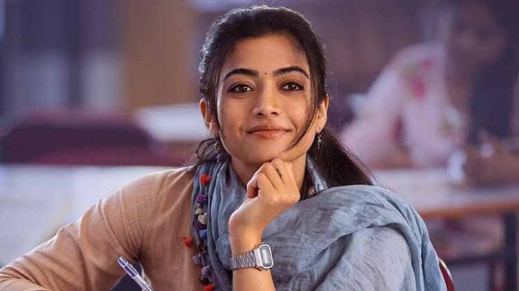 কর পরিশোধে নতুন রেকর্ড! কোদাগু জেলার সর্বোচ্চ করদাতা দক্ষিণী তারকা রাশমিকা মান্দানা