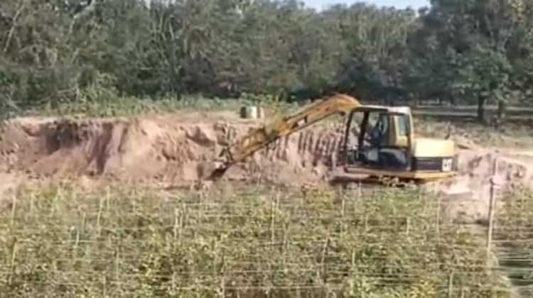 কৃষিজমিতে অবৈধ পুকুর খনন,চাঁপাইনবাবগঞ্জে ৫০ হাজার টাকা অর্থদণ্ড