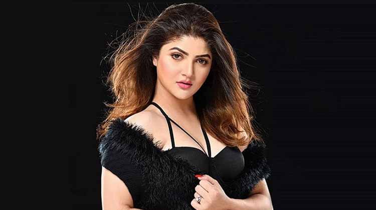 অন্তরঙ্গ দৃশ্যে কি দেখা যাবে শ্রাবন্তীকে? অভিনেত্রীর মন্তব্যে খুলল নতুন সম্ভাবনার ইঙ্গিত
