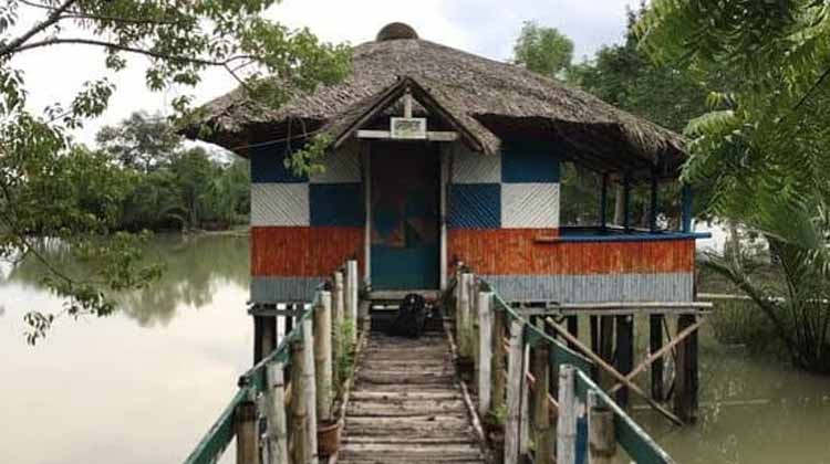 সুন্দরবনে সশস্ত্র দস্যুদের হাতে রিসোর্ট মালিকসহ তিন পর্যটক অপহৃত