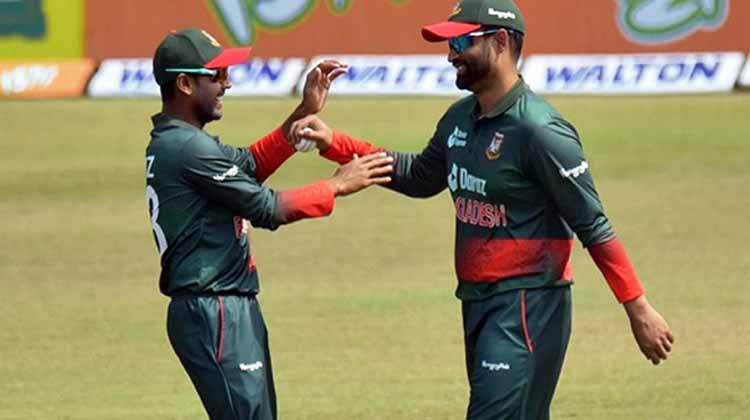 তামিম ইস্যুতে সরব মিরাজ: নেতিবাচক মন্তব্যে ক্ষতিগ্রস্ত হচ্ছে দেশের ক্রিকেট