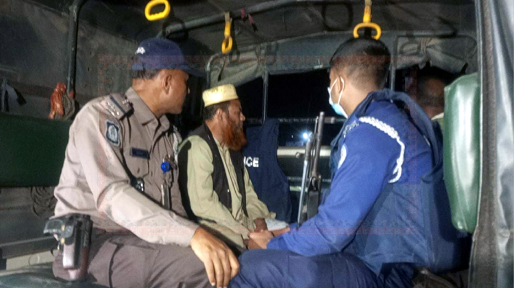 বগুড়ায় ভোটকেন্দ্রে রাতে অনুপ্রবেশের অভিযোগে জামায়াত নেতা আটক