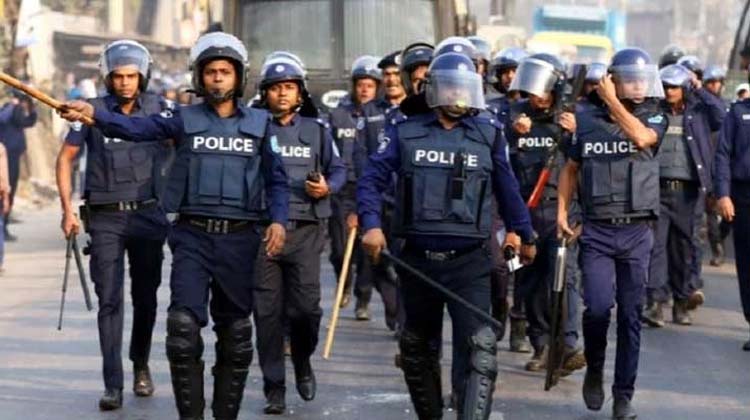 অভূতপূর্ব নিরাপত্তা: ৮ হাজার ঝুঁকিপূর্ণ ভোটকেন্দ্র, সারা দেশে নিয়োজিত আইনশৃঙ্খলা বাহিনী