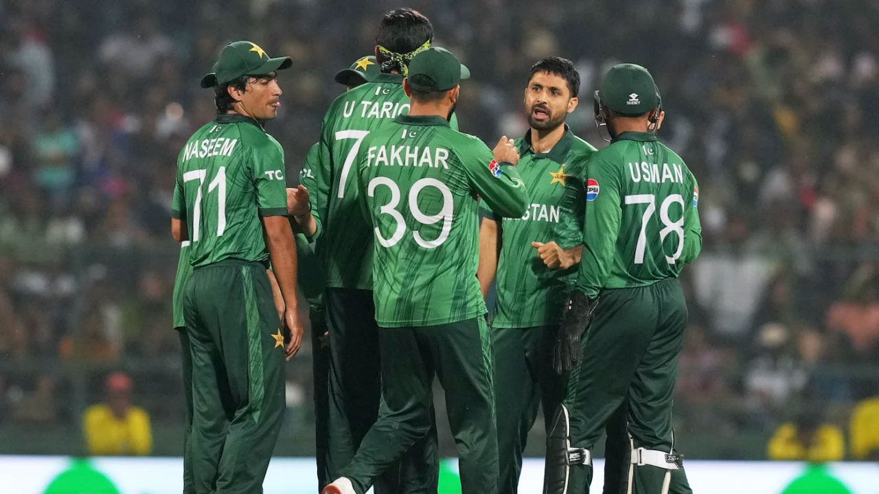 নেট রানরেটের হিসাব ভেস্তে গেল: বিশ্বকাপের সেমিফাইনালে নিউজিল্যান্ড, ছিটকে গেল পাকিস্তান