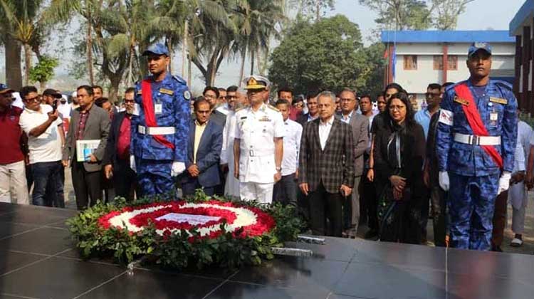 ১৮০ দিনে বদলে যাবে মোংলা বন্দর! নৌ পরিবহনমন্ত্রীর ঘোষণা ঘিরে নতুন আশার আলো