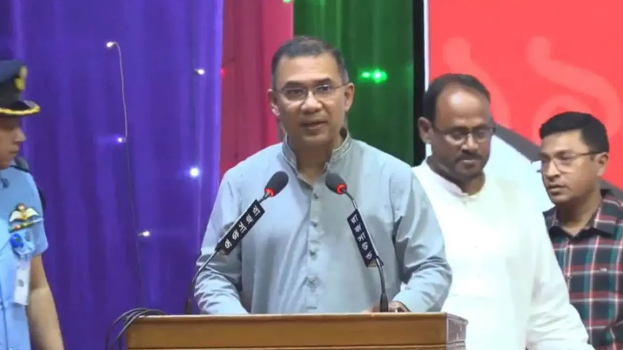 স্বাধীনতার ইতিহাস বিকৃতির বিরুদ্ধে প্রধানমন্ত্রীর কঠোর বার্তা: গবেষণার নামে অবমূল্যায়ন নয়