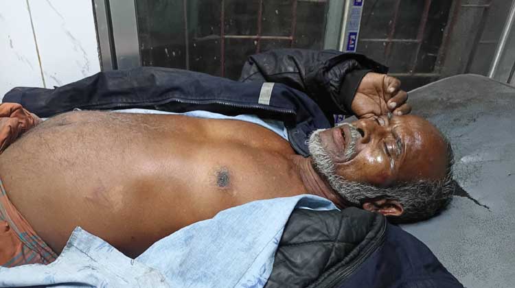 মোংলায় মাছের ঘের দখলকে কেন্দ্র করে সংঘর্ষ, আহত ৪