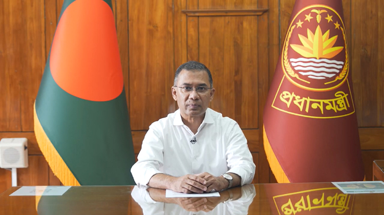 ঈদের চাঁদ উঠতেই প্রধানমন্ত্রীর আবেগঘন বার্তা: সবার মাঝে আনন্দ ভাগাভাগির আহ্বান