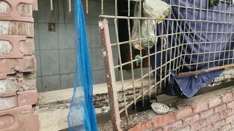 ঈদের ছুটিতে ফাঁকা ছাত্রীনিবাসে দুঃসাহসিক গণচুরি, নিরাপত্তাহীনতায় ক্ষোভ