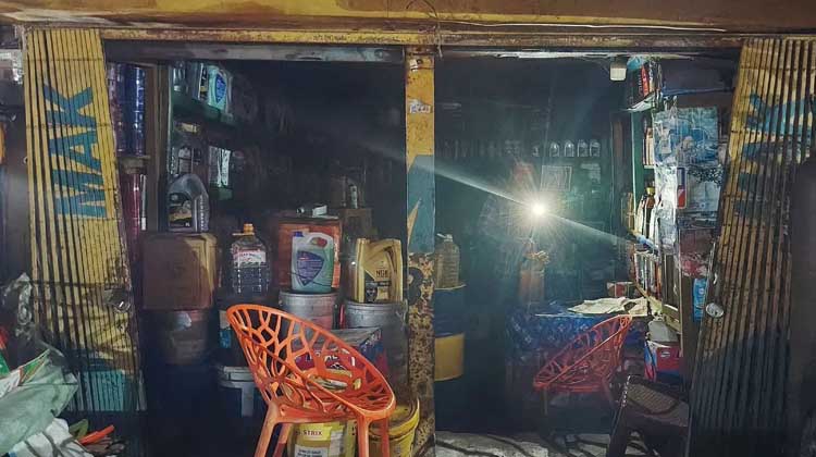 দক্ষিণে তাপদাহে তীব্র লোডশেডিং, দিনে-রাতে ৮–১০ বার বিদ্যুৎহীনতা