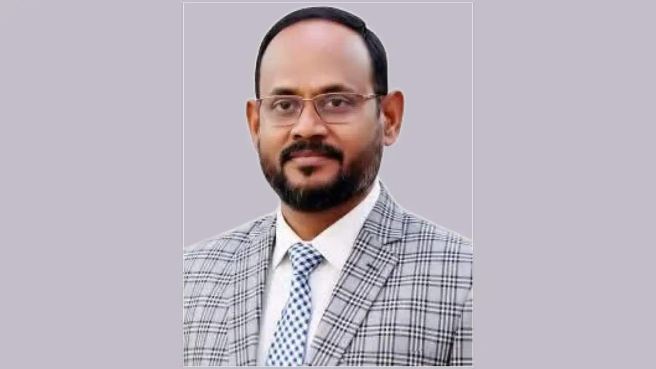 বাগেরহাটে কুমিরের মুখে কুকুরের মৃত্যু: তদন্তের নির্দেশ প্রতিমন্ত্রীর, দোষীদের শাস্তির আশ্বাস